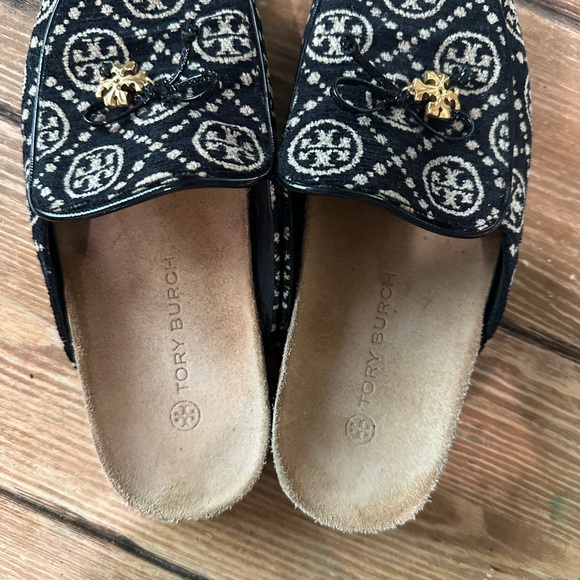 Tory Burch Charm Mule in Black size W9 - Picture 2 of 4